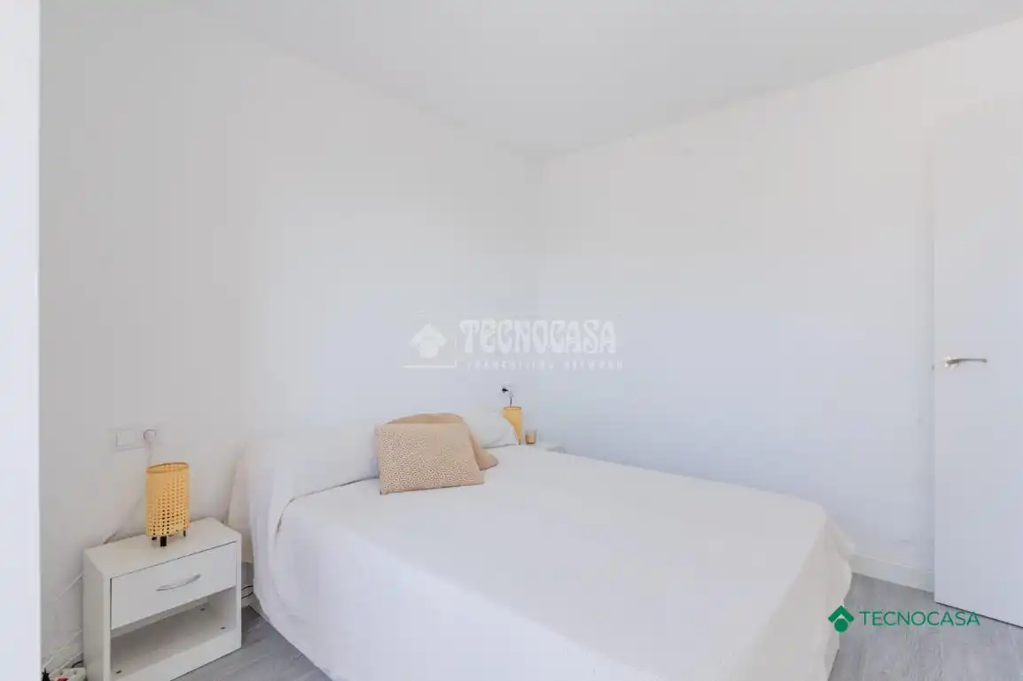 Bedroom of Flat for sale in Roquetas de Mar  with Heating, Terrace and Balcony