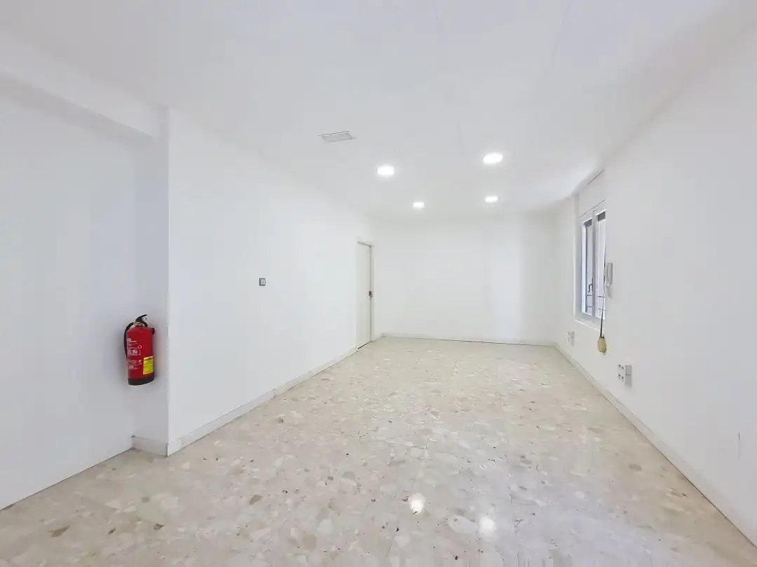Büro zur Miete in Plaça de l'Ajuntament, Casco Antiguo - Sta. Cruz - Ayuntamiento
