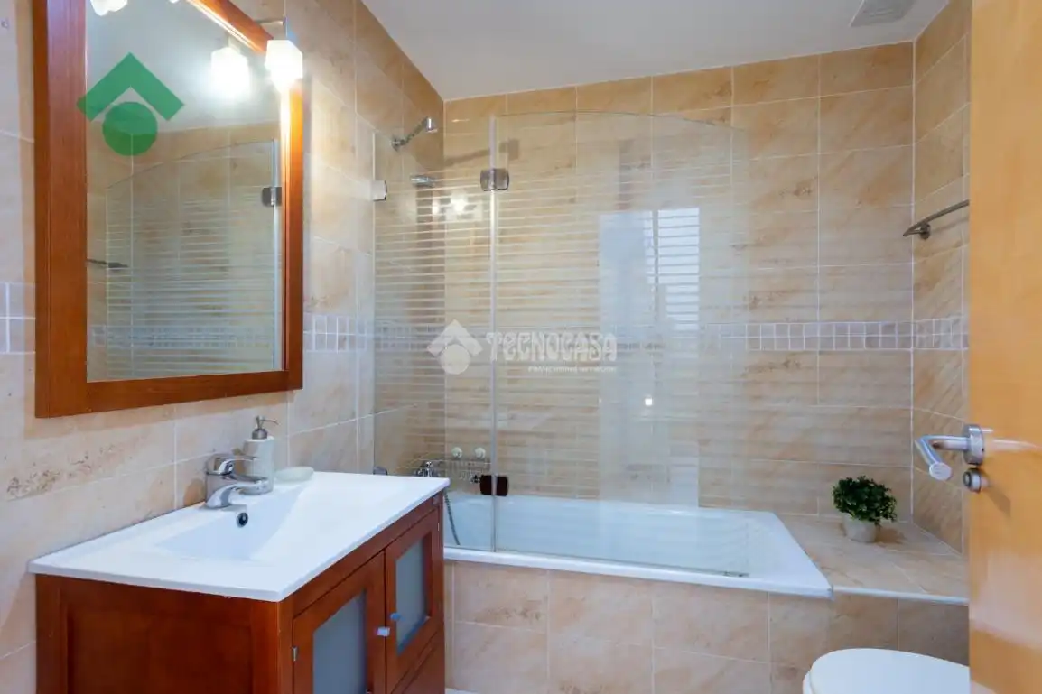 Bathroom of Detached homes for sale in Vélez-Málaga  with Terrace