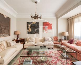 Living room of Flat for sale in  Madrid Capital  with Air Conditioner, Heating and Terrace