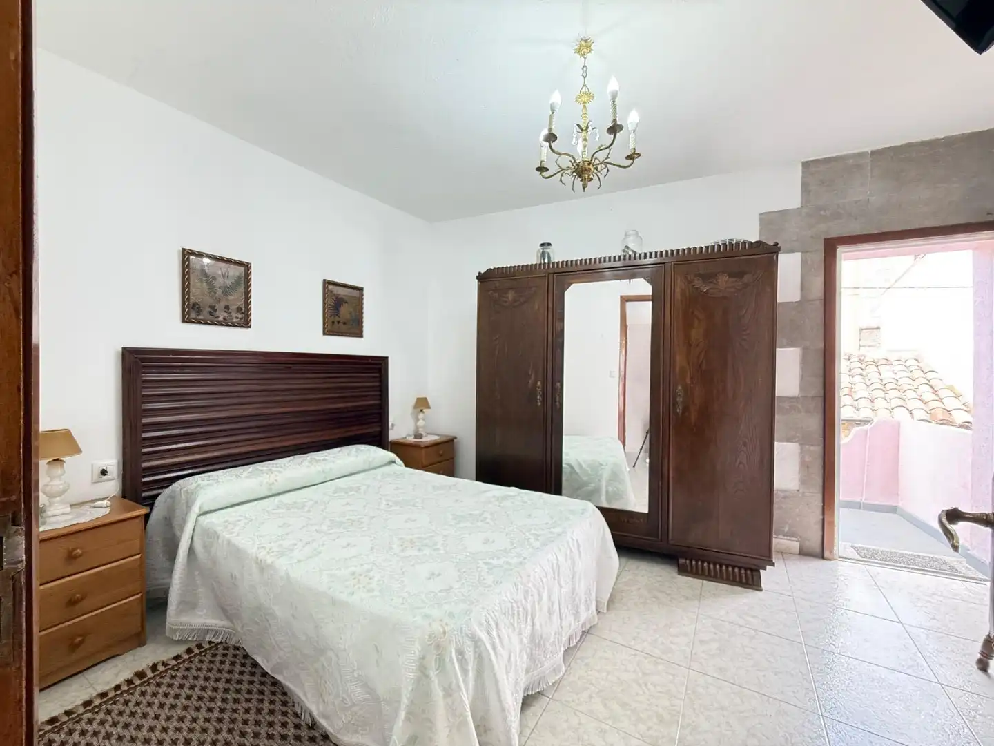 Schlafzimmer von Einfamilien-Reihenhaus zum Verkauf in Boiro mit Möbliert