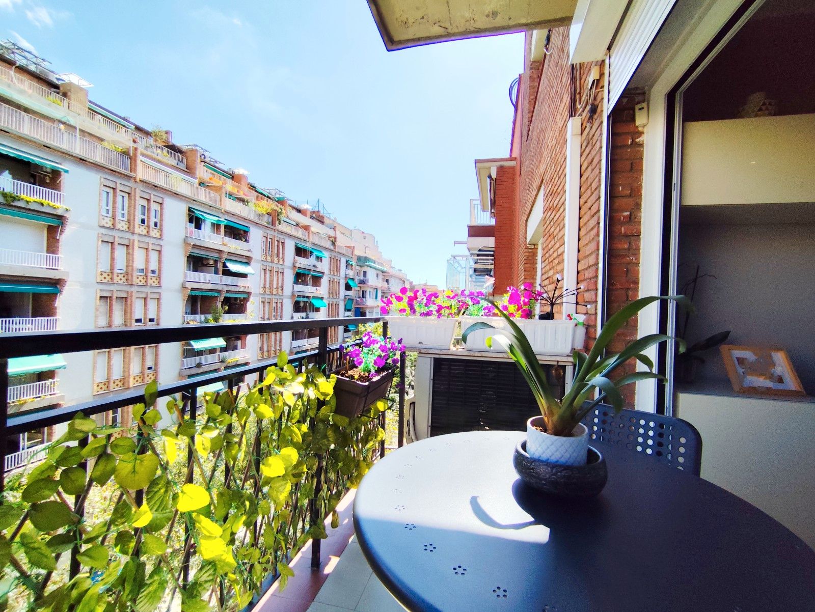 Piso en venta en Carrer de Biscaia, El Clot, Sant Martí