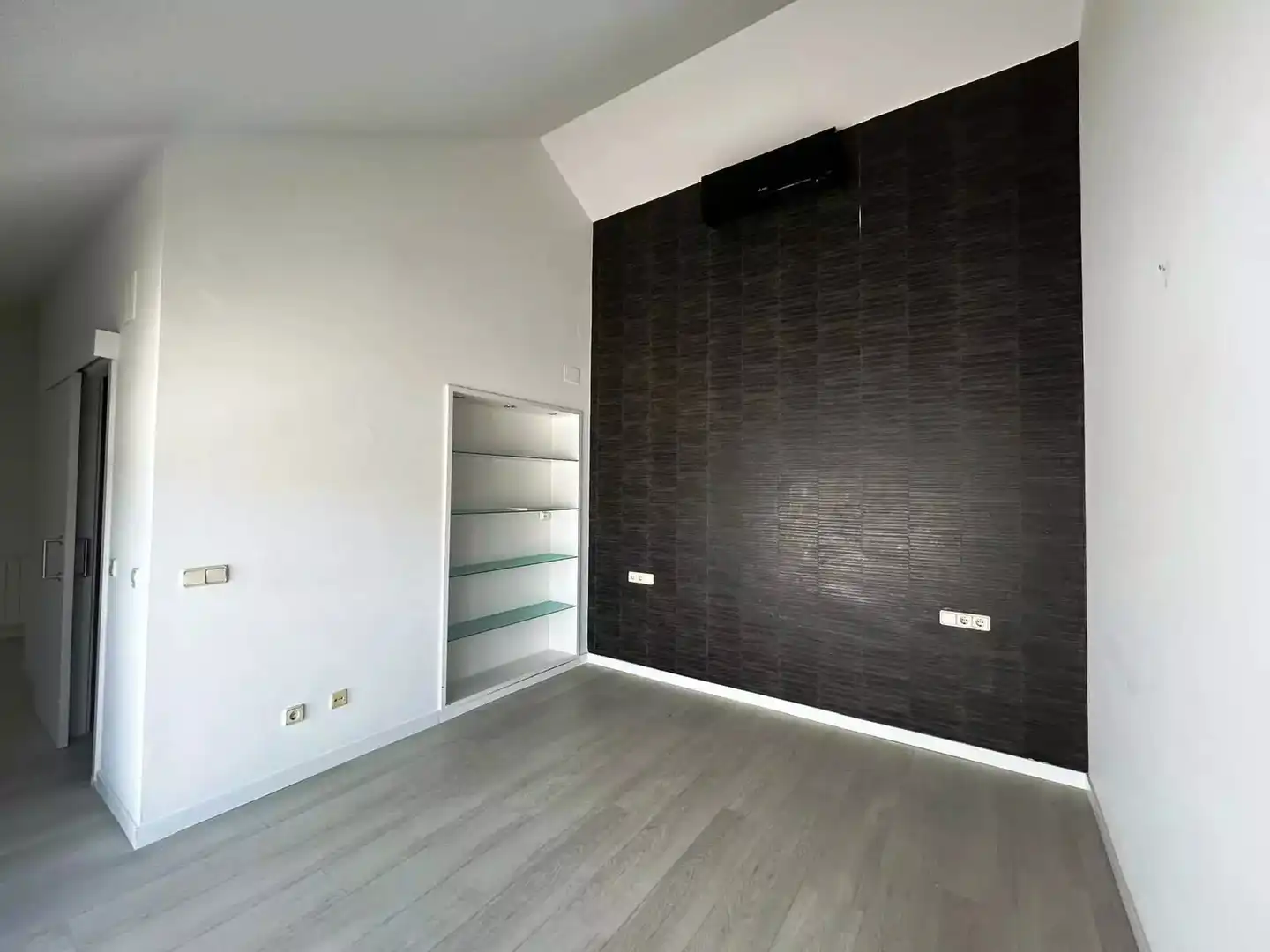 Wohnzimmer von Wohnung zur Miete in Girona mit Klimaanlage, Heizung und Parkett
