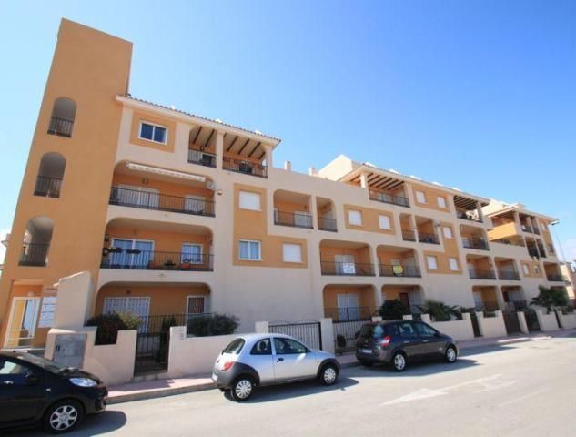 Flat for sale in C/  Guadalquivir, Los Almendros