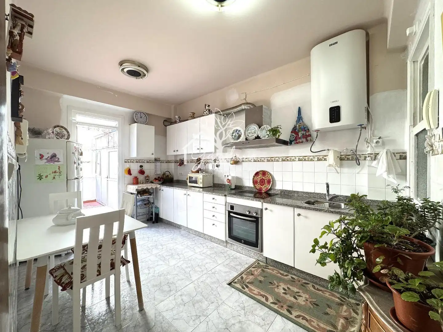 Cocina de Piso en venta en Ferrol con Calefacción, Terraza y Trastero