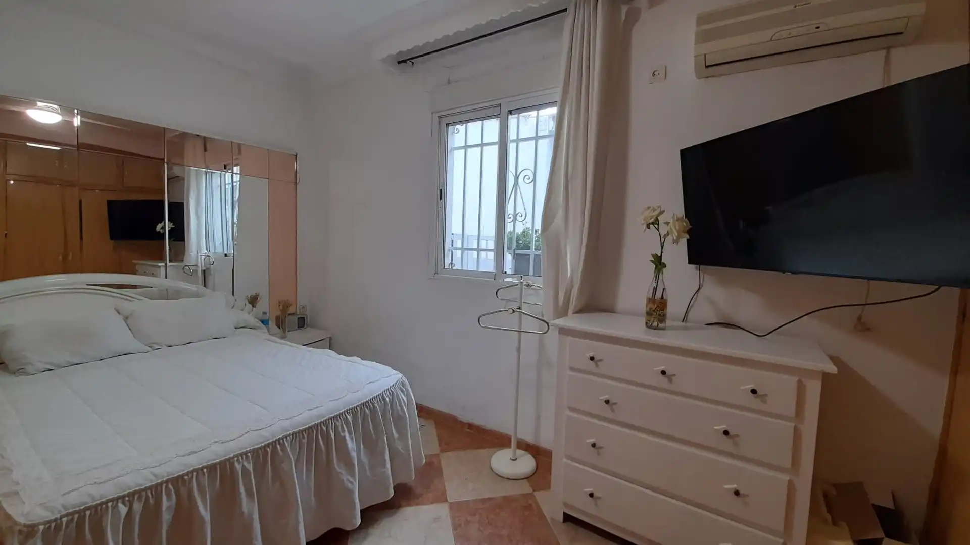 Bedroom of Houses for sale in Córdoba  with Air Conditioner, Heating and Private garden