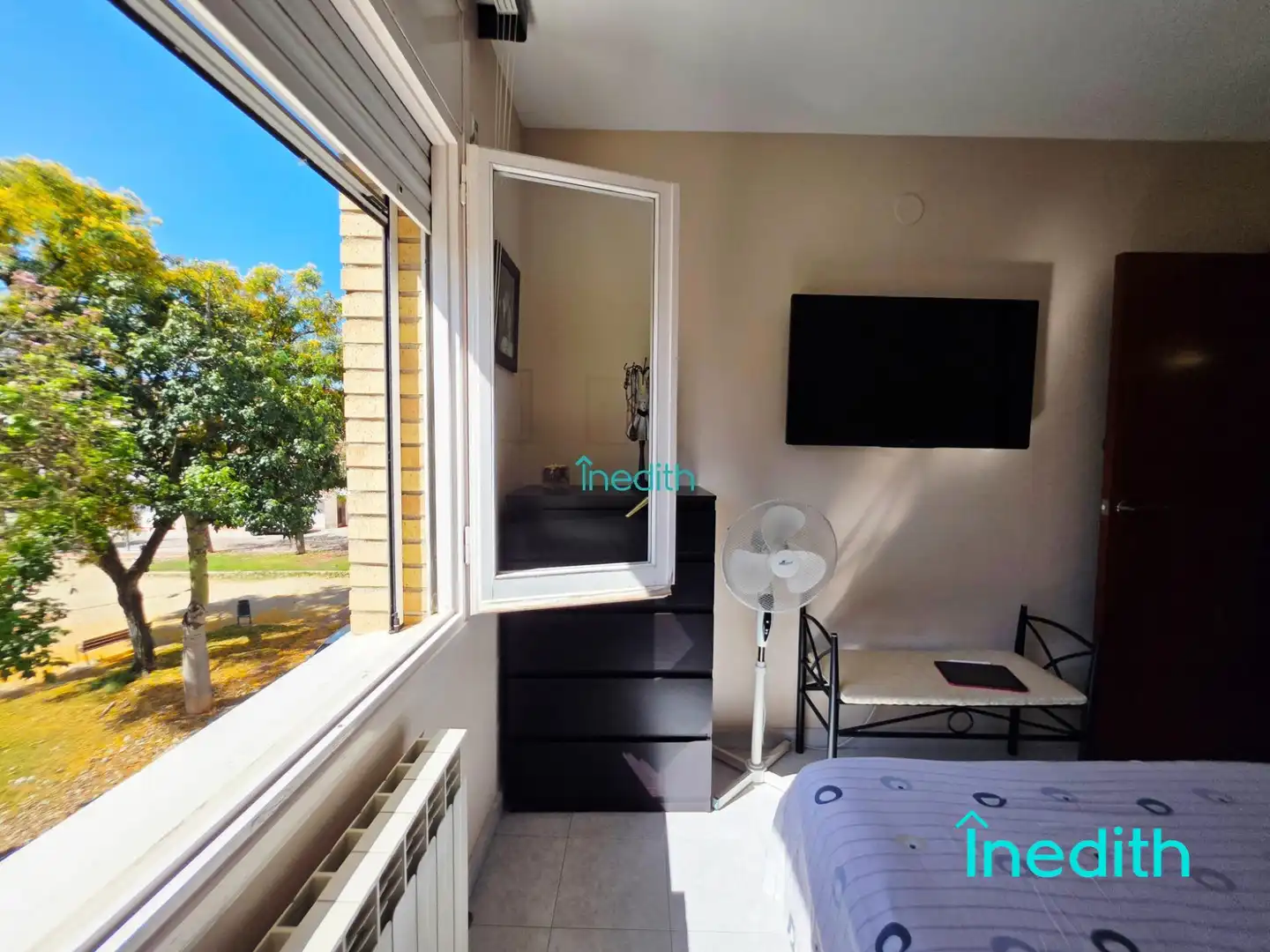 Habitación de Casa o chalet en venta en Viladecans con Calefacción, Jardín privado y Terraza