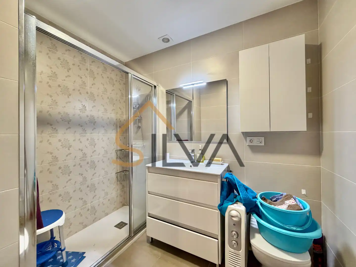 Baño de Piso en venta en Lugo con Calefacción, Trastero y Amueblado
