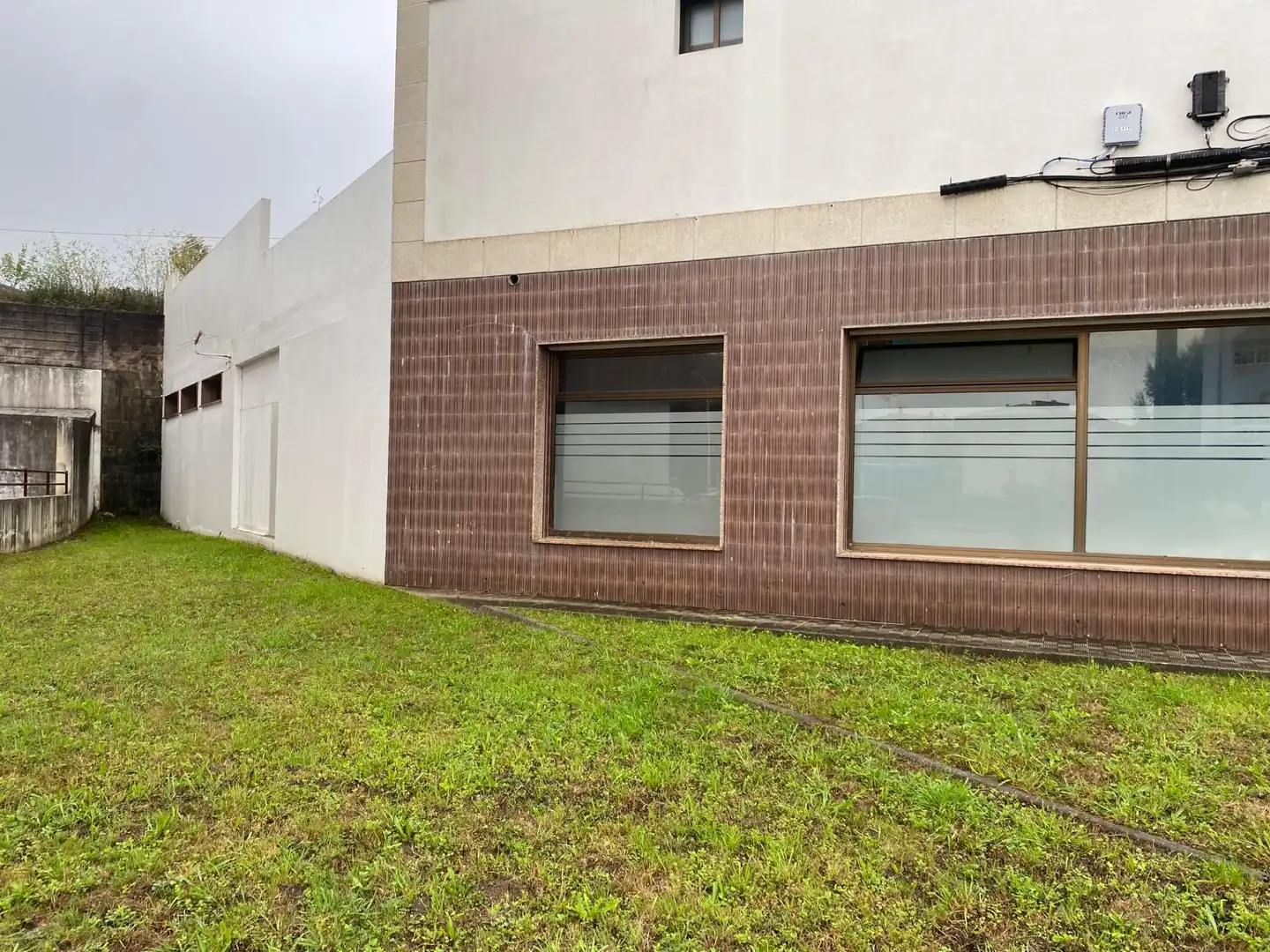 Vista exterior de Local en venta en Pontevedra Capital 