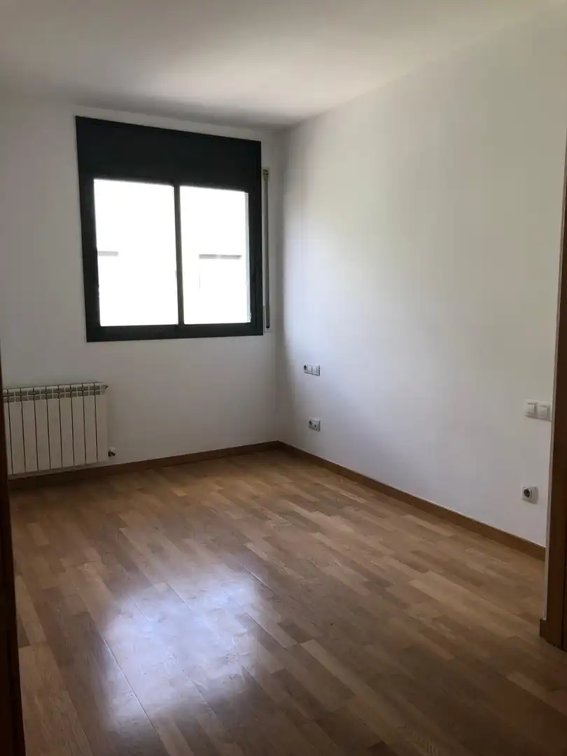 Bedroom of Flat for sale in Sant Cugat del Vallès  with Heating, Parquet flooring and Swimming Pool
