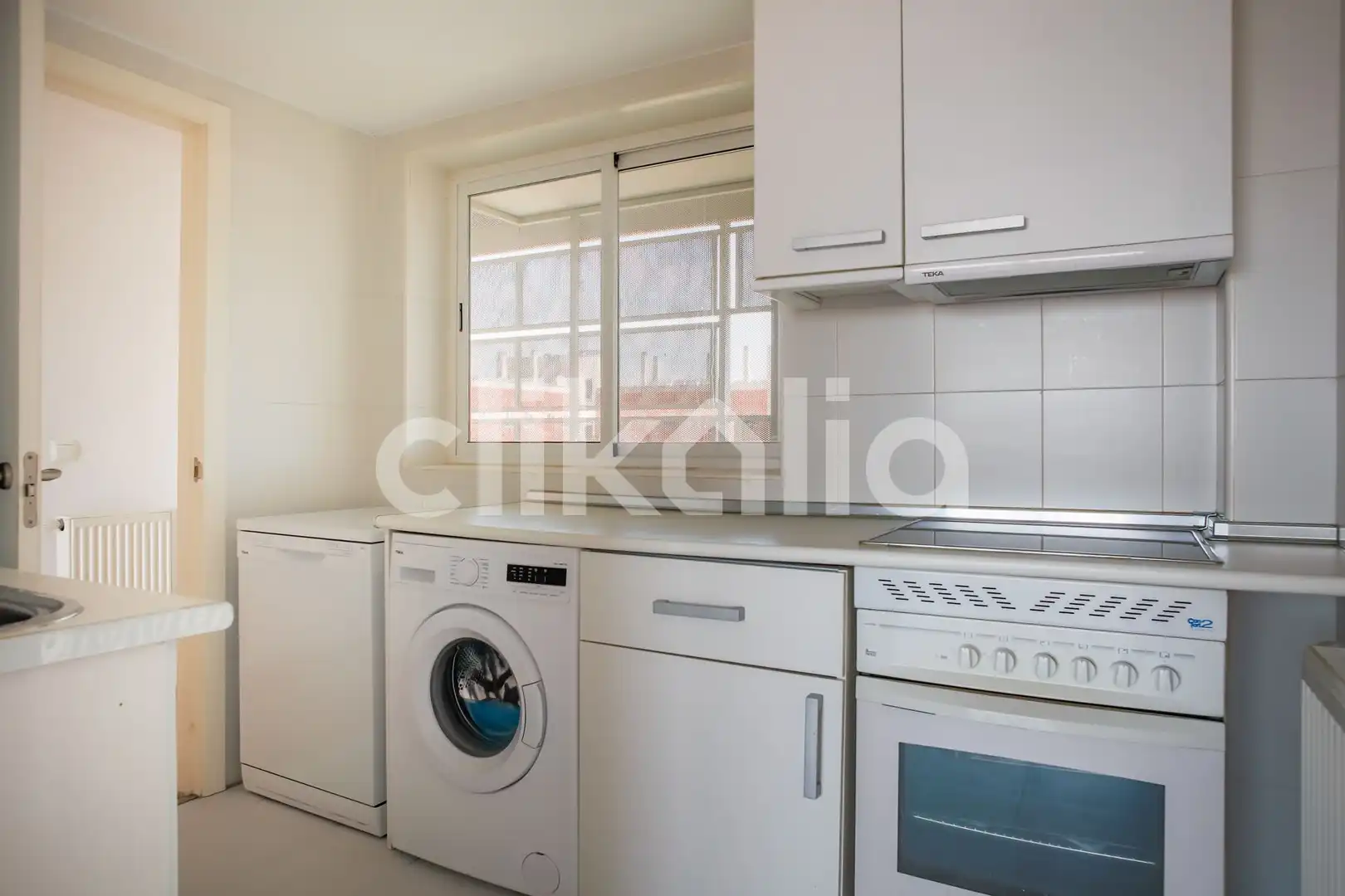Kitchen of Flat for sale in Madrid  with Heating, Terrace and Storage room