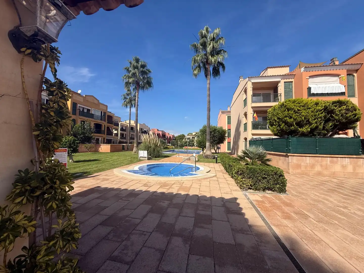 Vista exterior de Piso en venta en Llucmajor con Aire acondicionado, Jardín privado y Terraza