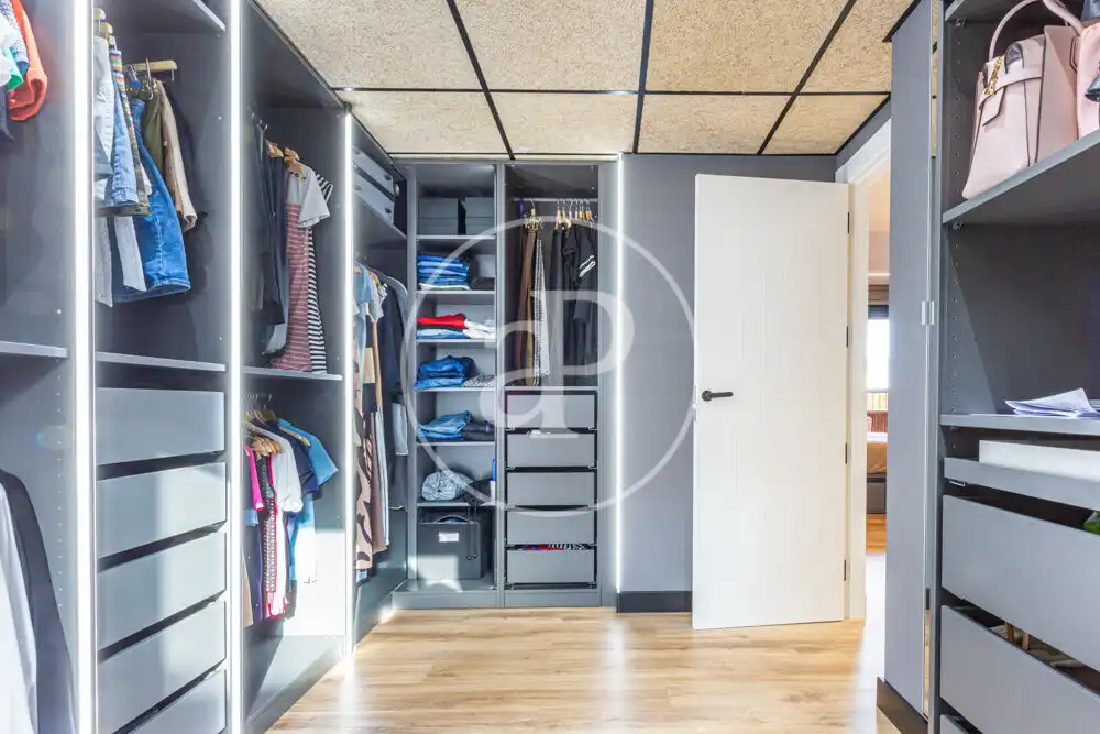Schlafzimmer von Dachboden zum Verkauf in Sagunto / Sagunt mit Klimaanlage, Heizung und Terrasse