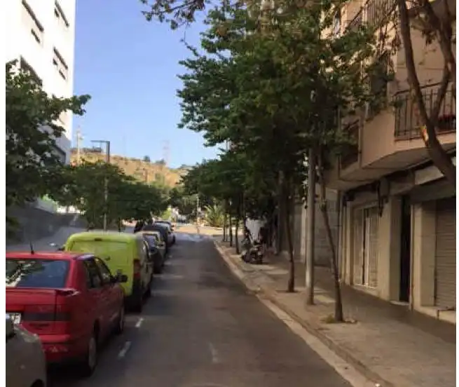Vista exterior de Casa adosada en venda en Barcelona