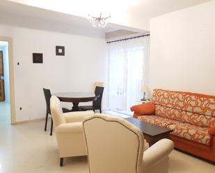 Living room of Flat to rent in  Granada Capital  with Heating, Furnished and Oven