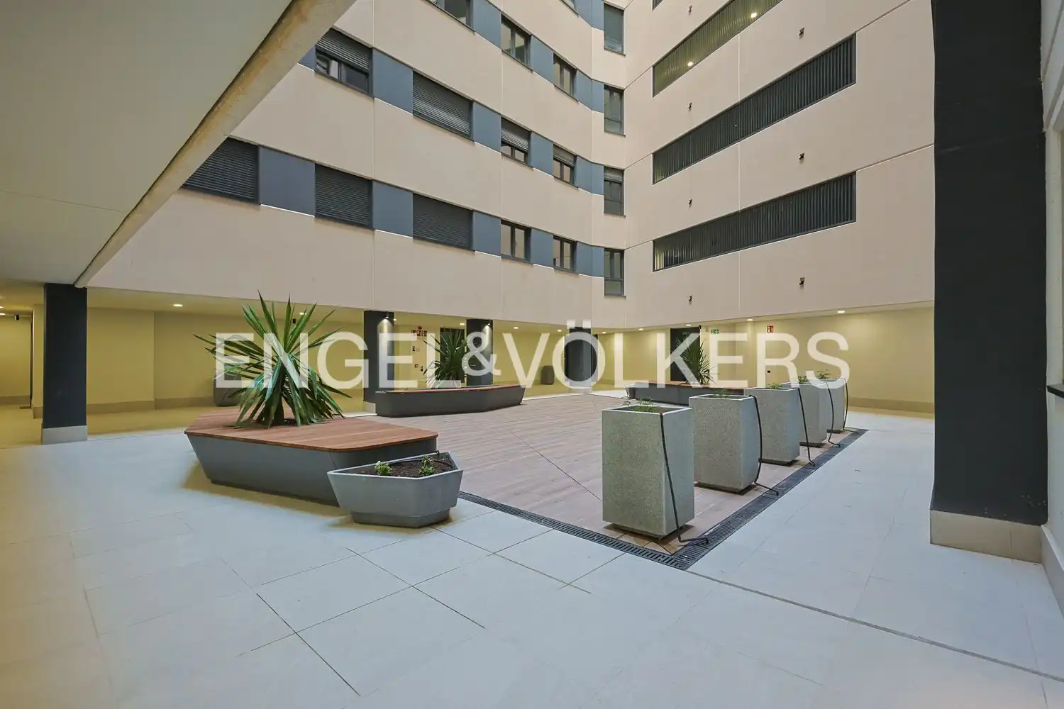 Terraza de Piso en venta en Valencia con Aire acondicionado, Calefacción y Piscina