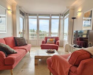 Living room of Apartment for sale in Marbella  with Air Conditioner, Terrace and Furnished