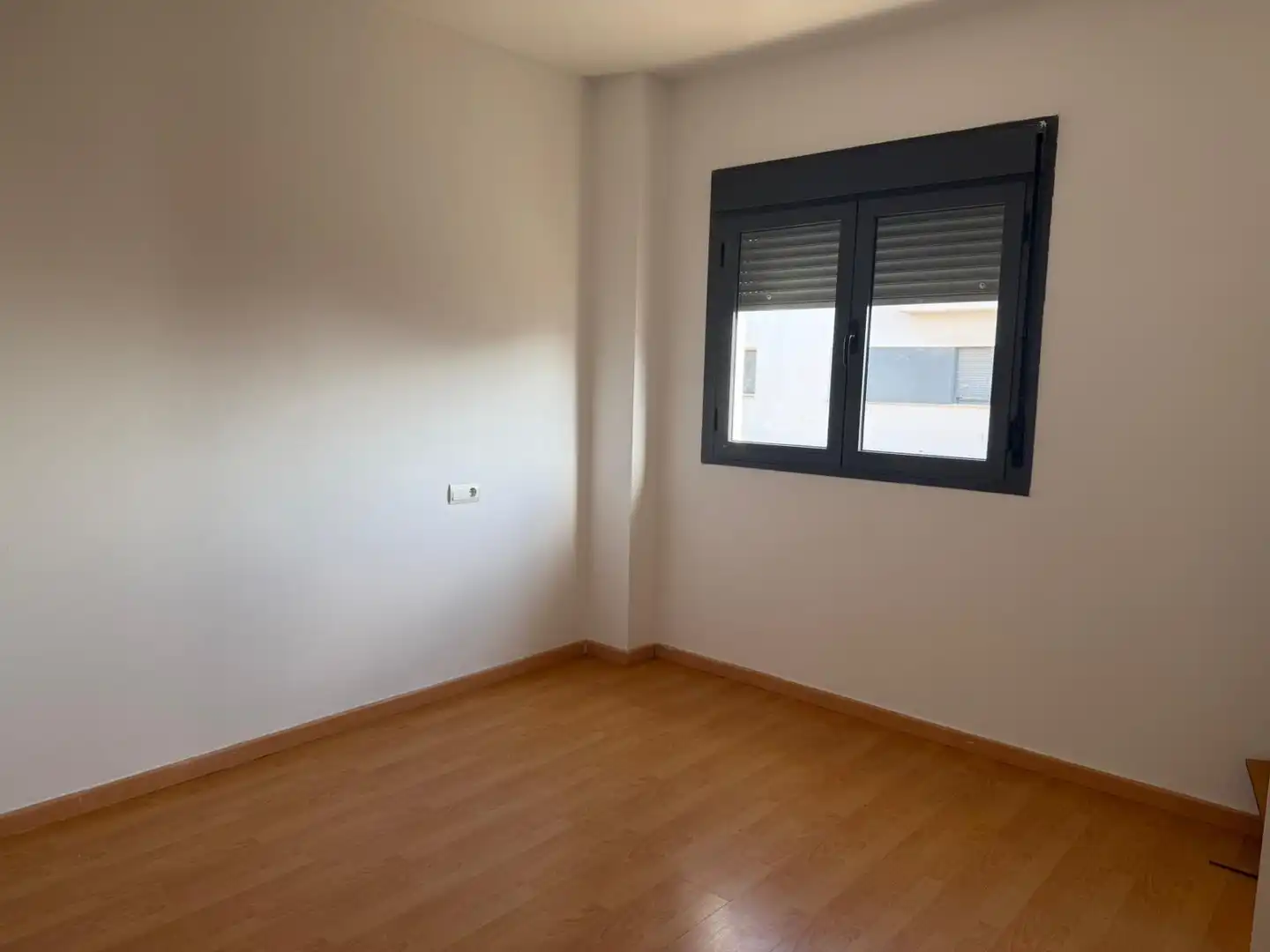 Dormitori de Casa adosada en venda en Puerto Real amb Aire condicionat, Terrassa i Traster