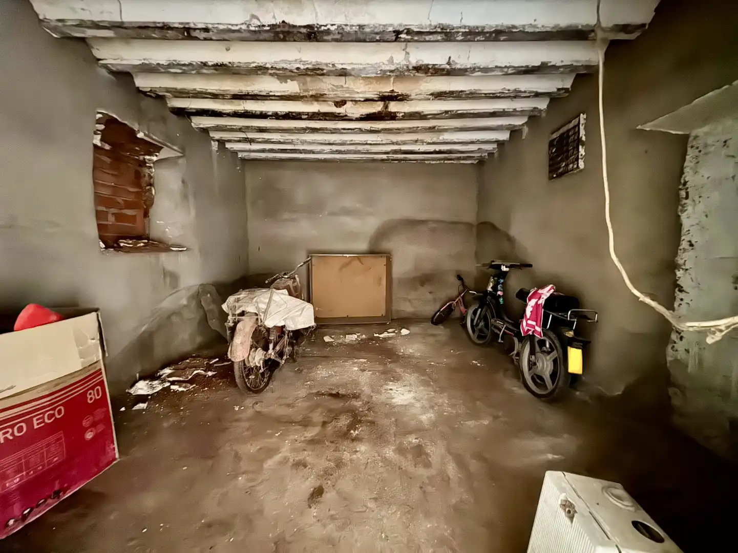 Casa adosada en venta en Pozorrubielos de la Mancha con Calefacción, Trastero y Amueblado