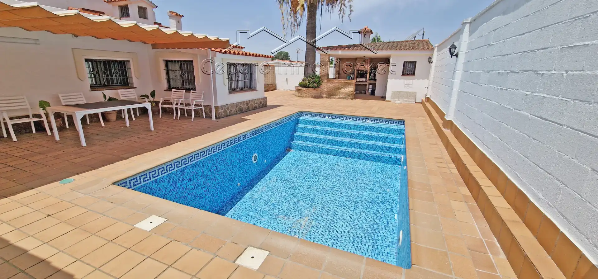 Piscina de Casa o xalet en venda en El Puerto de Santa María amb Aire condicionat, Jardí privat i Piscina