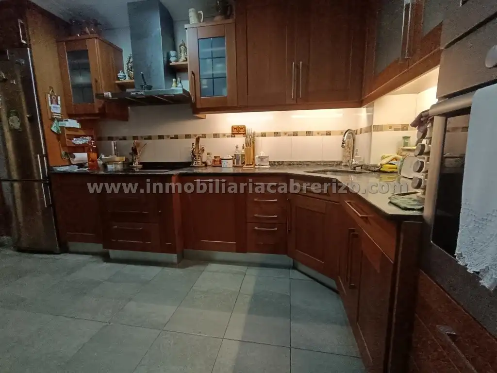 Cocina de Piso en venta en  Logroño con Aire acondicionado, Calefacción y Parquet