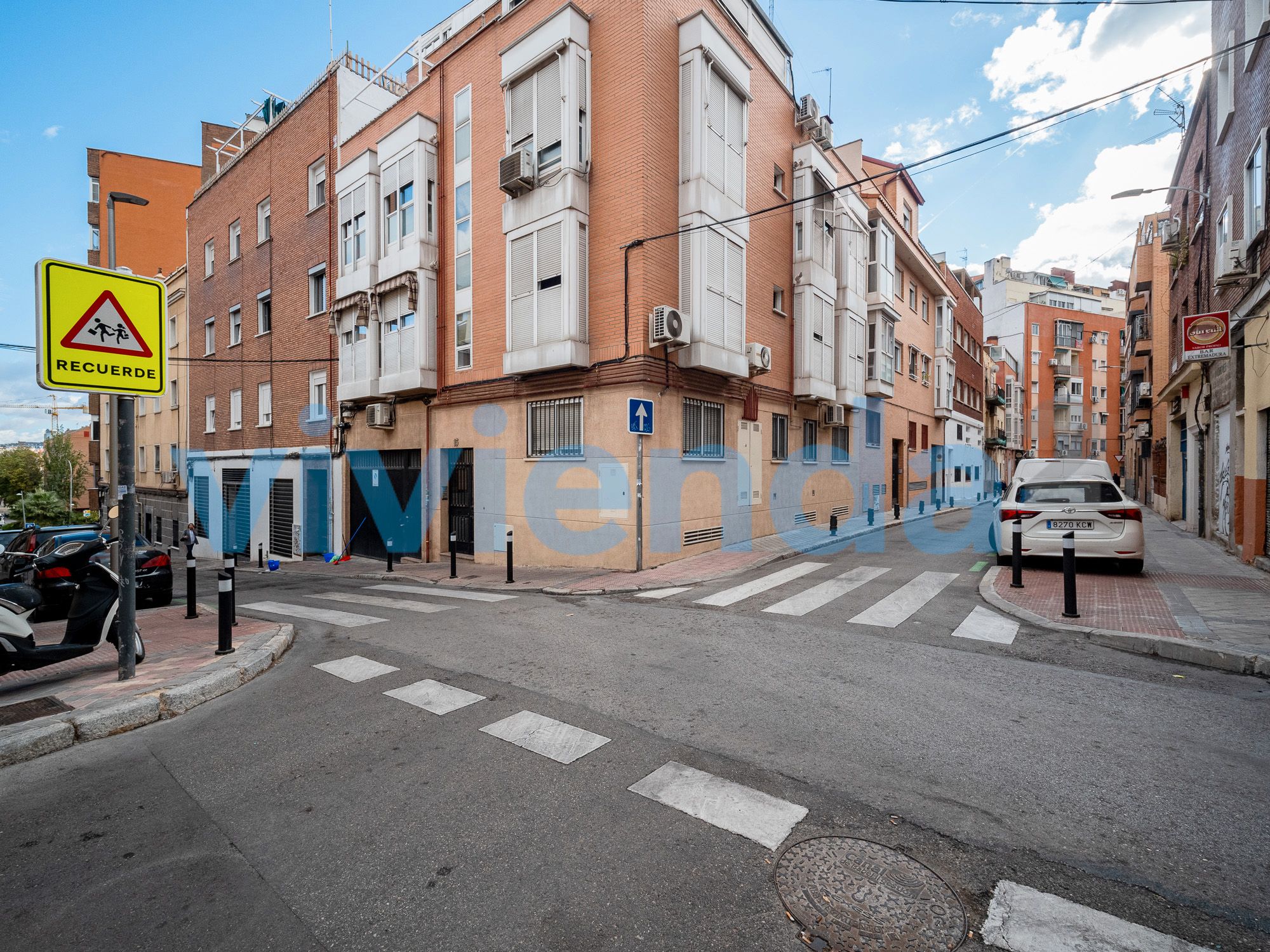 Exterior view of Flat for sale in  Madrid Capital  with Heating and Furnished