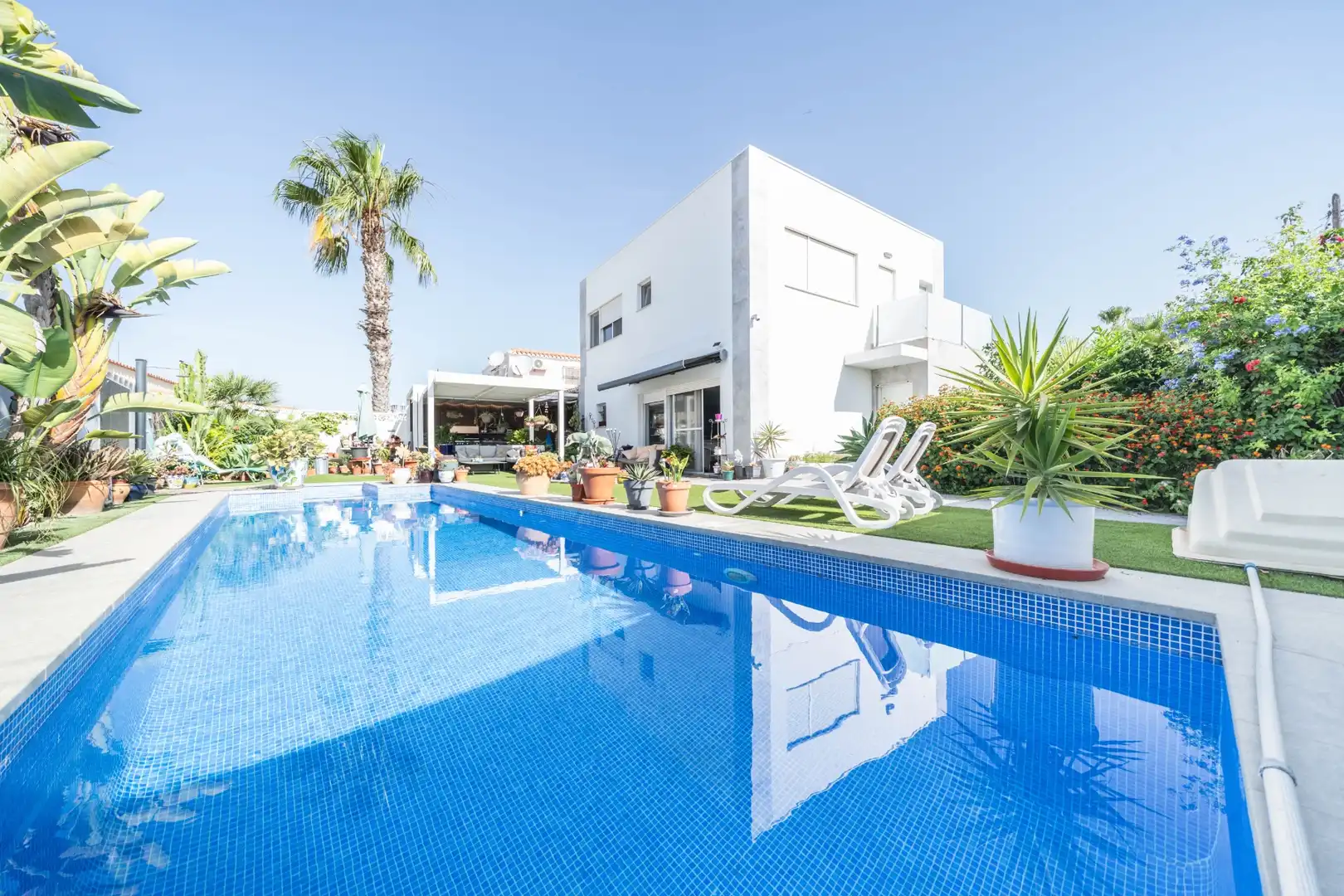 Casa con piscina in vendita a Zona Carrefour - Urbanizaciones