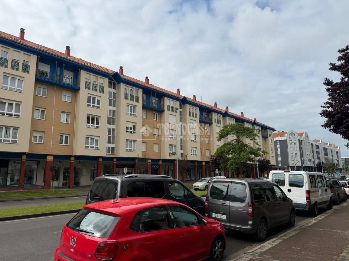 Vista exterior de Piso en venta en Santander con Calefacción