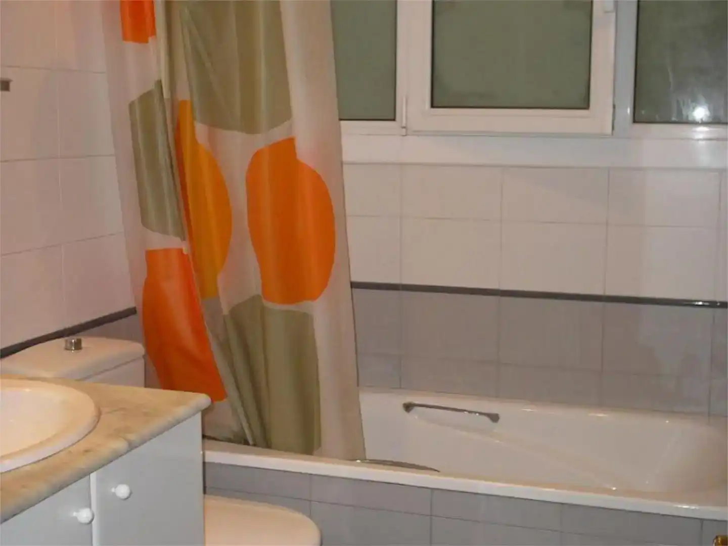Bathroom of Flat for sale in Terrassa  with Balcony
