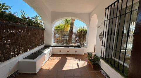 Photo 2 of Flat for sale in Urbanización Los Naranjos de Marbella, La Dama de Noche - La Alzambra, Málaga