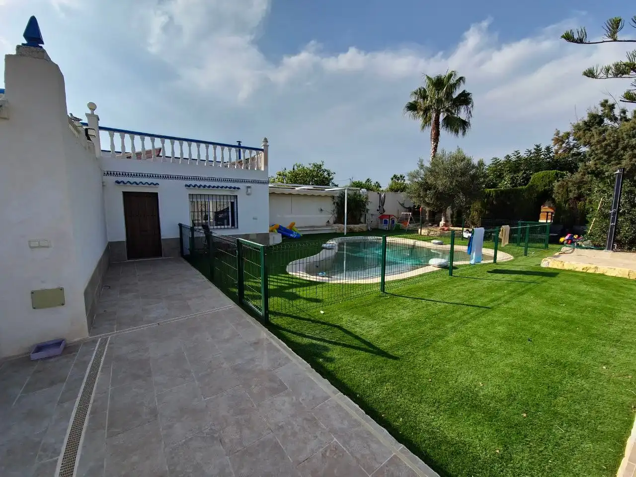 Piscina de Casa o xalet de lloguer en Los Montesinos amb Parquet, Terrassa i Traster
