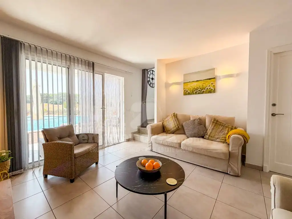 Living room of Apartments for sale in Es Mercadal  with Air Conditioner, Private garden and Terrace