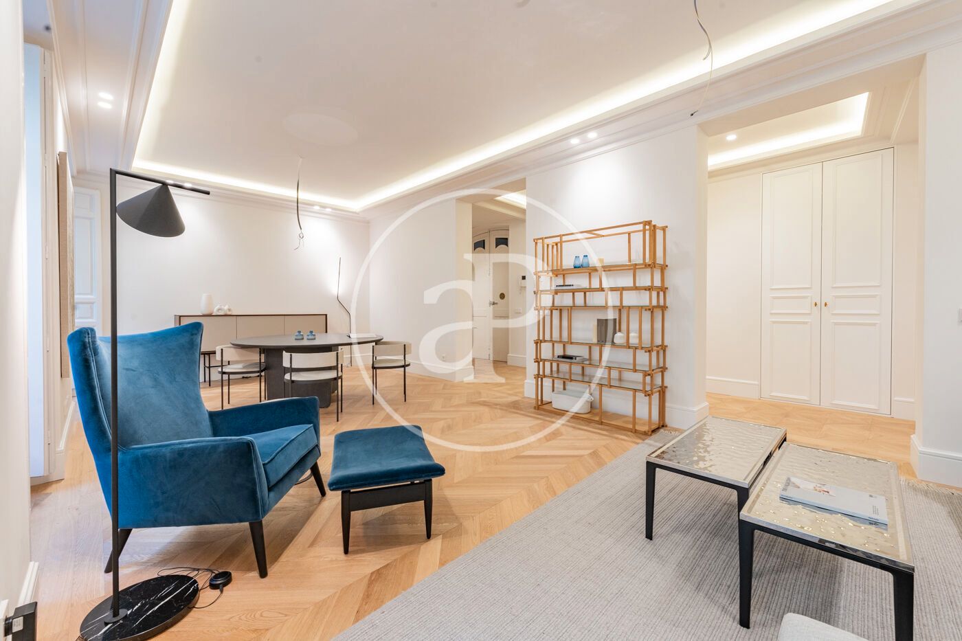 Sala d'estar de Pis en venda en  Madrid Capital amb Aire condicionat, Calefacció i Balcó