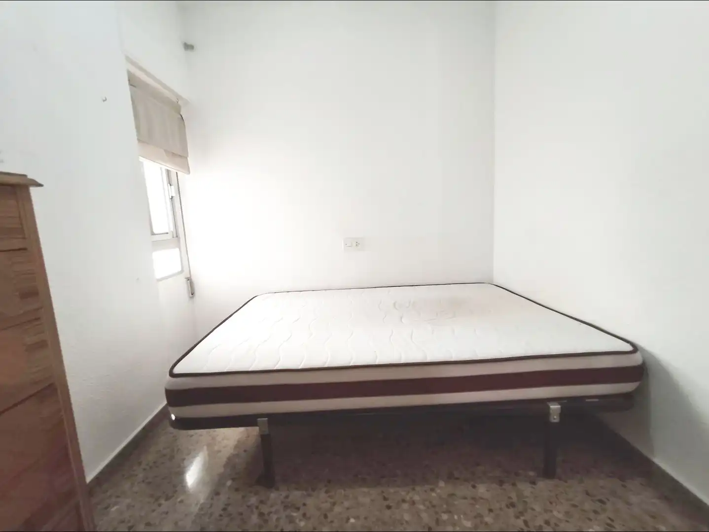 Bedroom of Flat for sale in Valencia  with Air Conditioner, Terrace and Balcony