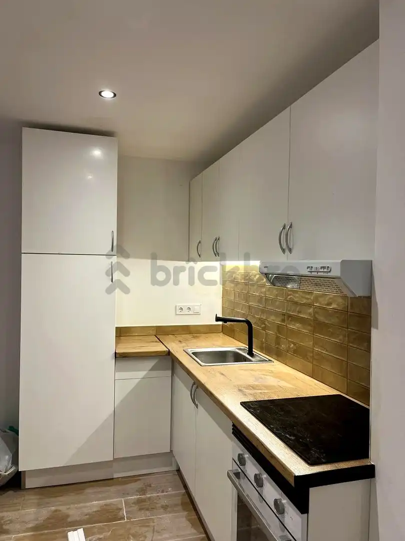 Cocina de Local en venta en Barcelona