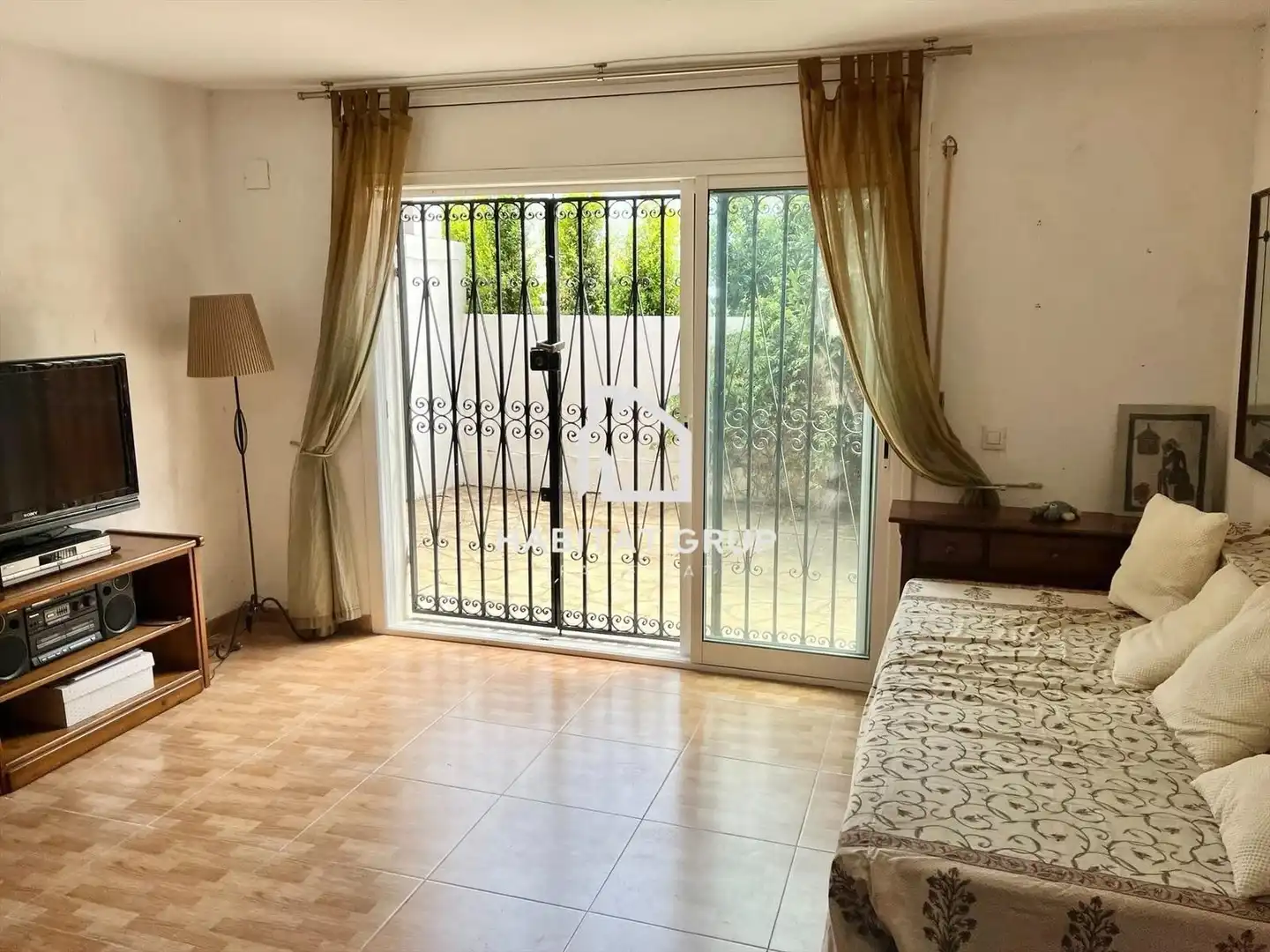 Vista exterior de Casa adosada en venta en Cambrils con Aire acondicionado, Calefacción y Jardín privado