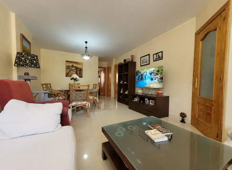 Casa adosada en venda a Calle Mar del Norte, 77, Jardines de Alhaurín - Huerta Alta - Fuensanguínea