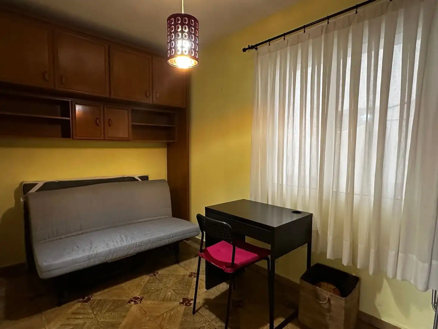 Habitación de Piso en venta en Gijón  con Calefacción, Terraza y Piscina
