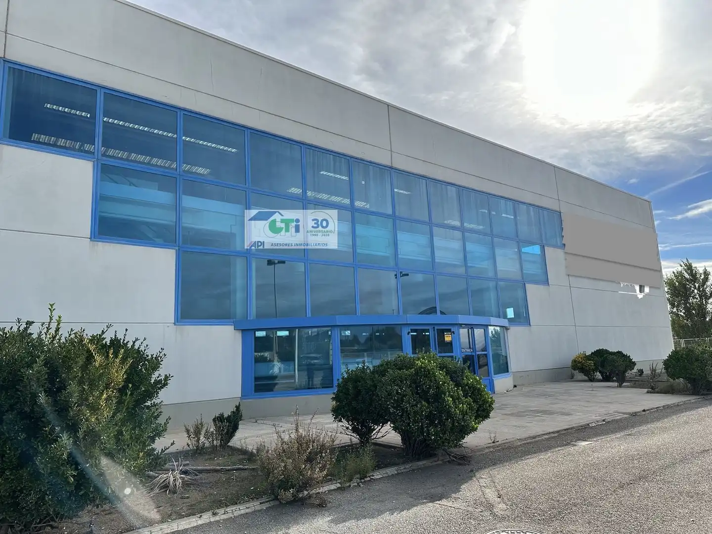 Exterior view of Industrial buildings for rent in Zaragoza