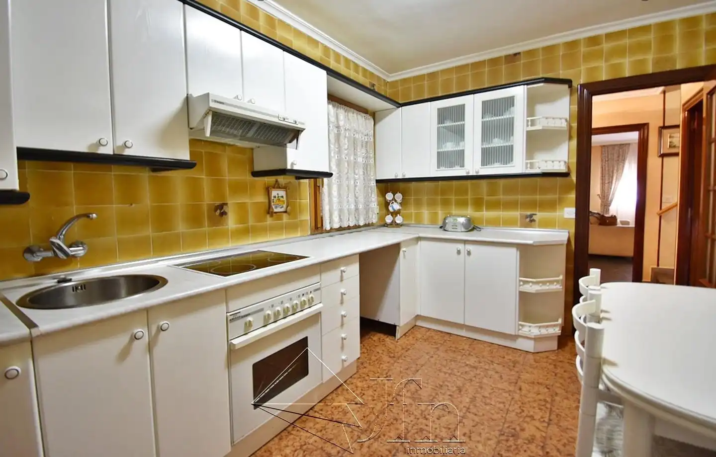 Küche von Einfamilien-Reihenhaus zum Verkauf in Íscar mit Heizung und Balkon