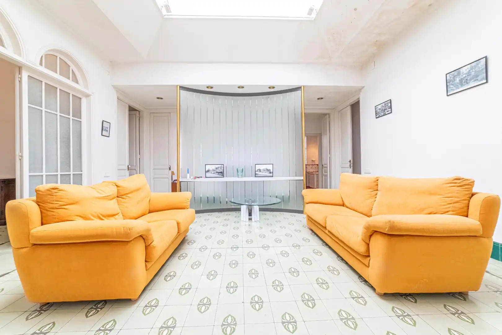Sala d'estar de Casa o xalet en venda en Caldes de Malavella amb Calefacció, Jardí privat i Terrassa
