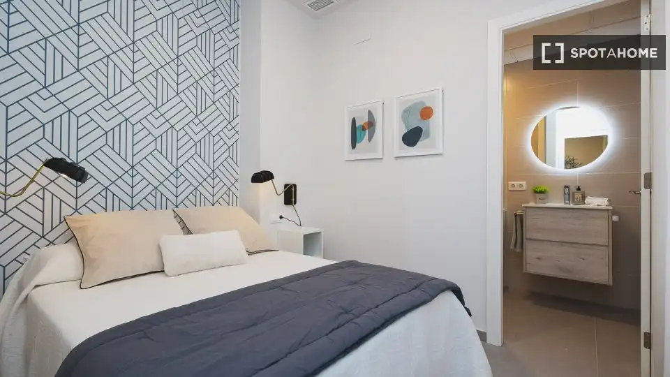 Habitación de Piso de alquiler en Valencia con Aire acondicionado, Calefacción y Amueblado