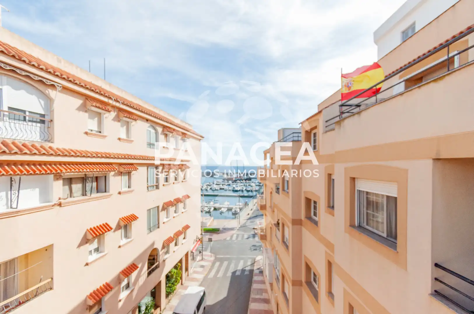 Vista exterior de Ático en venta en Roquetas de Mar con Terraza y Amueblado