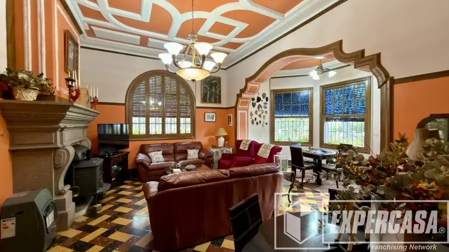 Sala d'estar de Finca rústica en venda en Buñol amb Aire condicionat, Calefacció i Terrassa