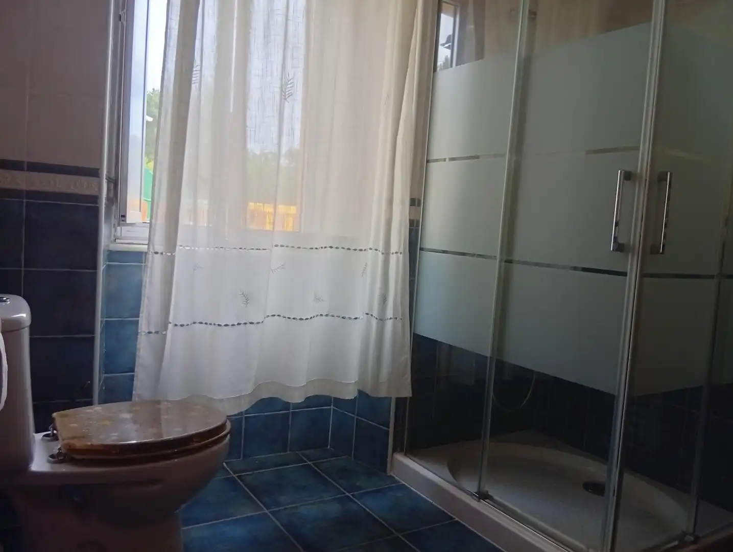 Bany de Casa o xalet en venda en Cabanas amb Calefacció, Jardí privat i Traster