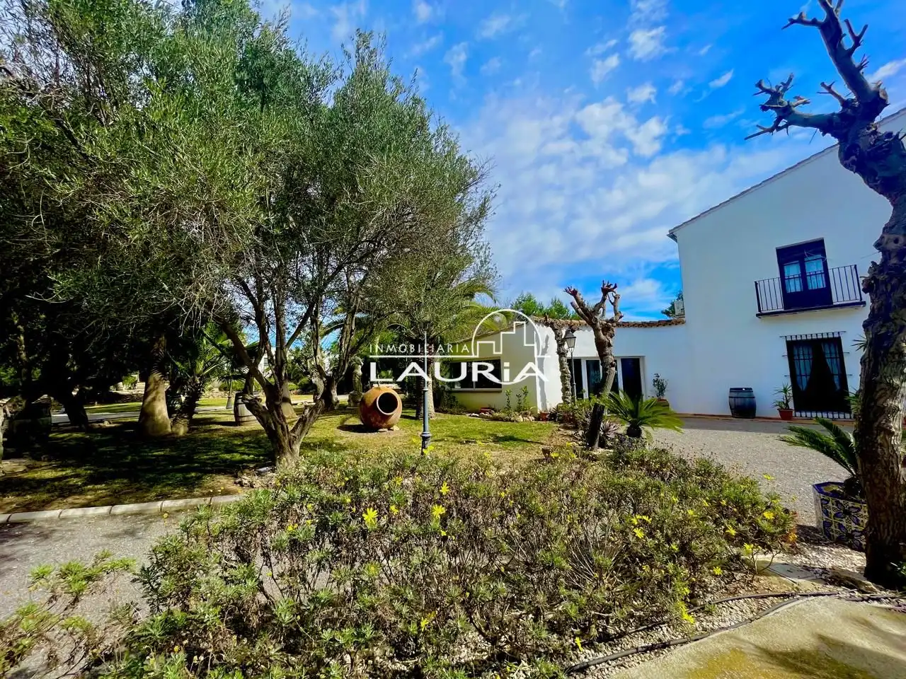 Vista exterior de Casa o chalet en venta en San Antonio de Benagéber con Aire acondicionado, Calefacción y Jardín privado