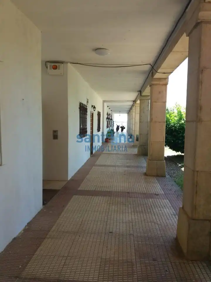 Apartamento en venta en Mansilla de las Mulas con Terraza, Trastero y Amueblado