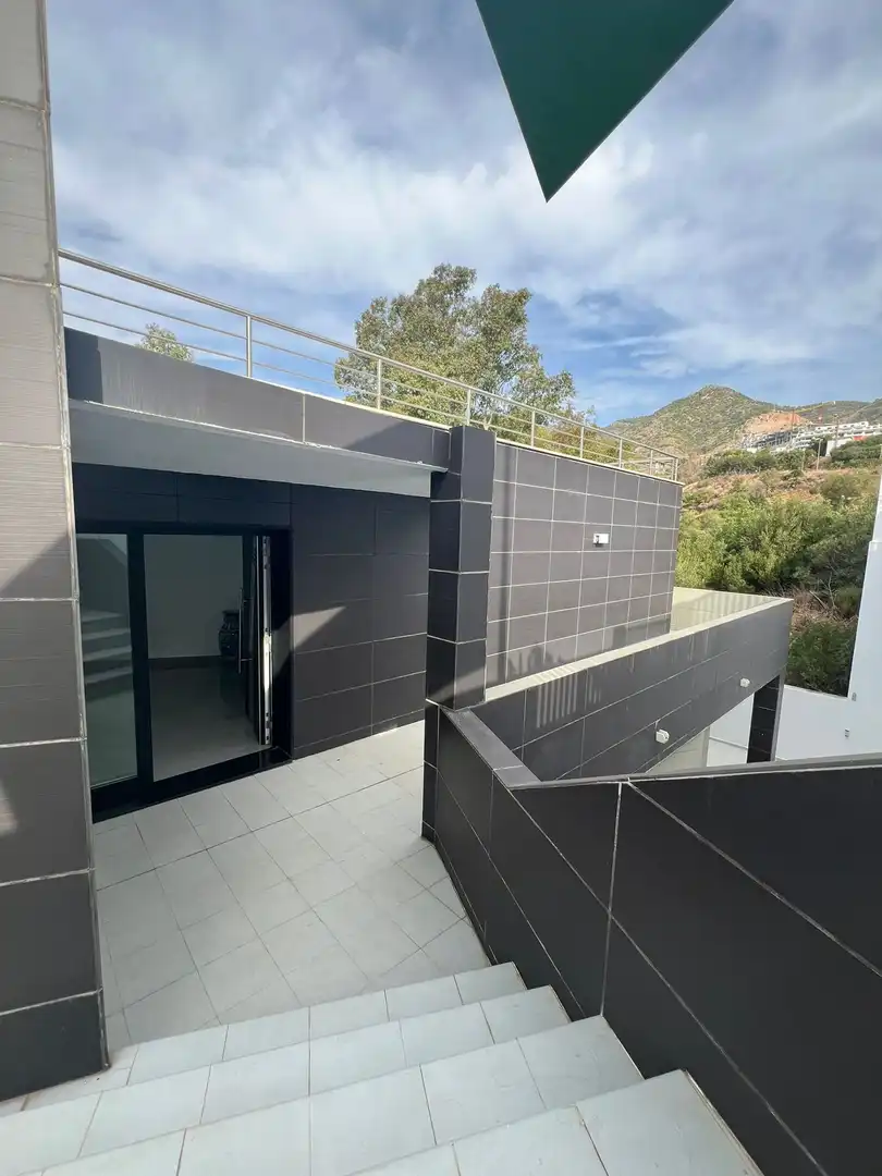 Exterior view of Houses for sale in Benalmádena  with Terrace and Balcony