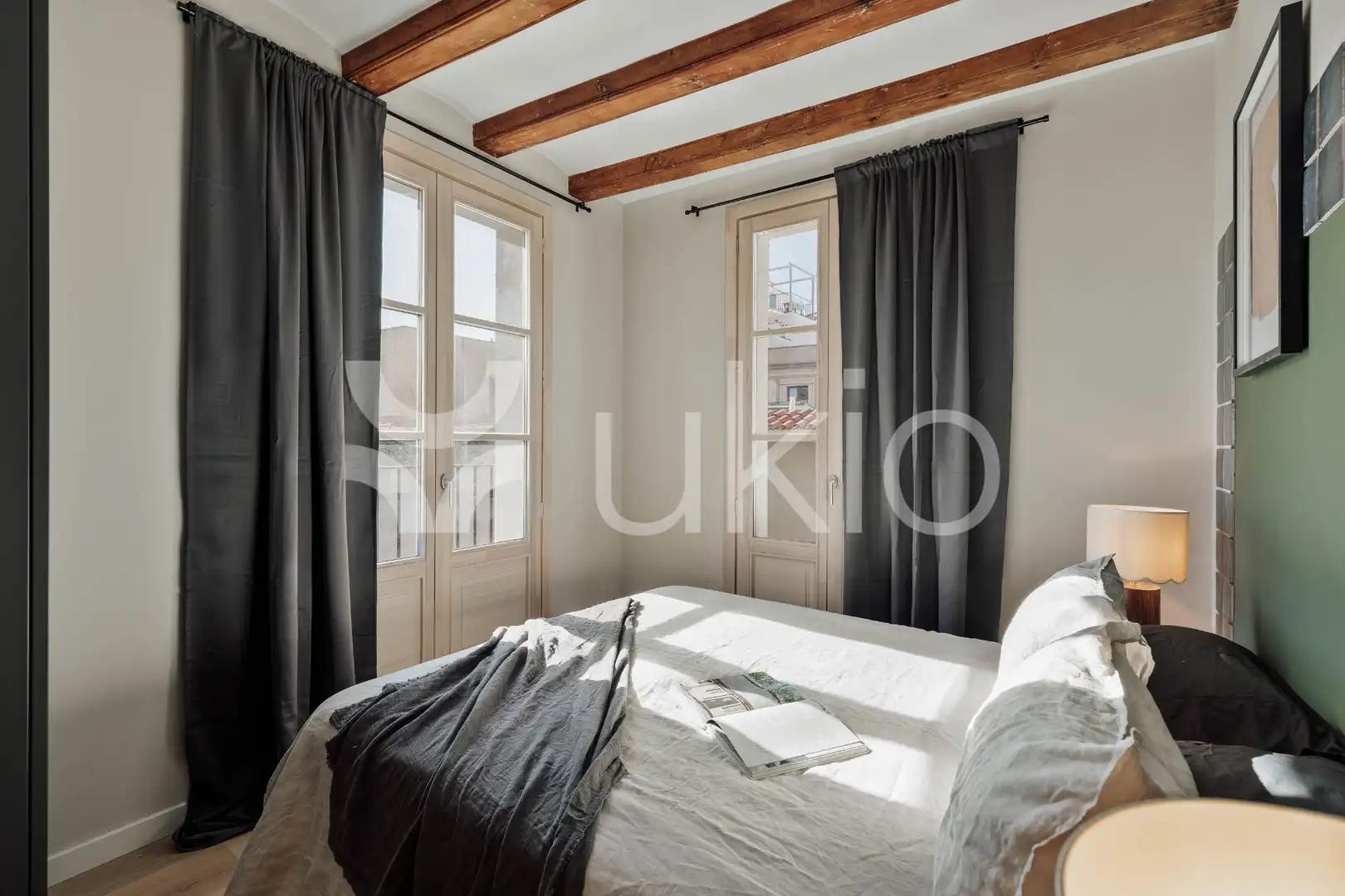 Apartamento con balcón en alquiler en Carrer del Portal Nou, imagen 5