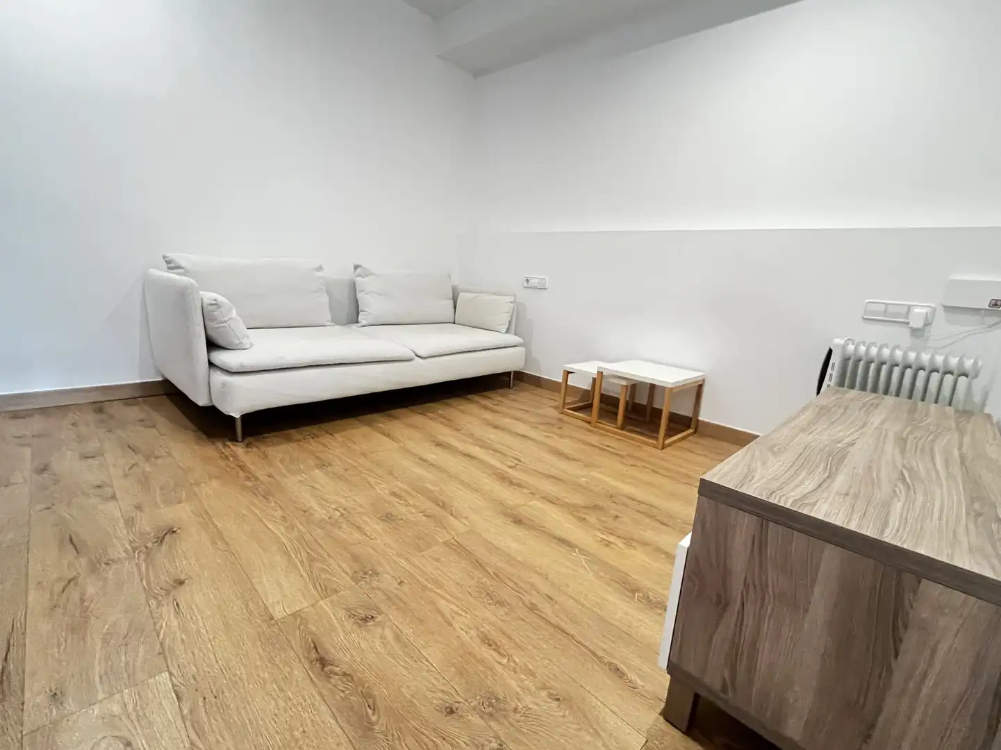 Sala de estar de Local en venta en Girona con Aire acondicionado